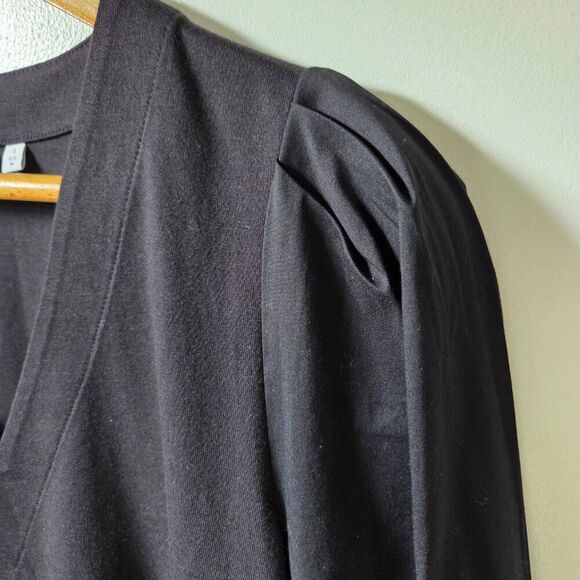 EUC LIKE NEW CHICO'S BLACK V NECK PUFFED LONG SLEEVES TOP SIZE 1 / US M WOMENS - Picture 7 of 16